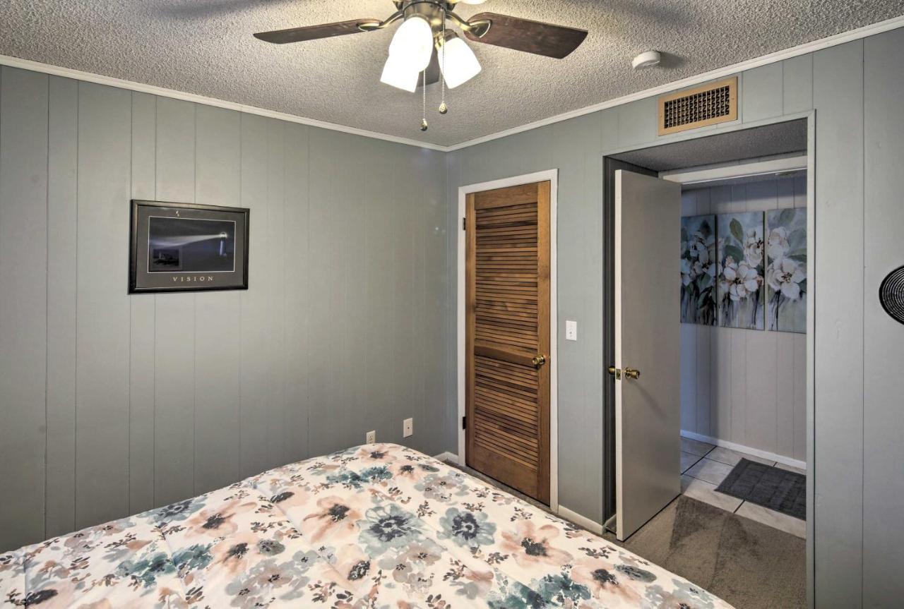Lake Havasu Home With Pool - 2 Miles To Waterfront! Лейк Хавасу Сити Екстериор снимка