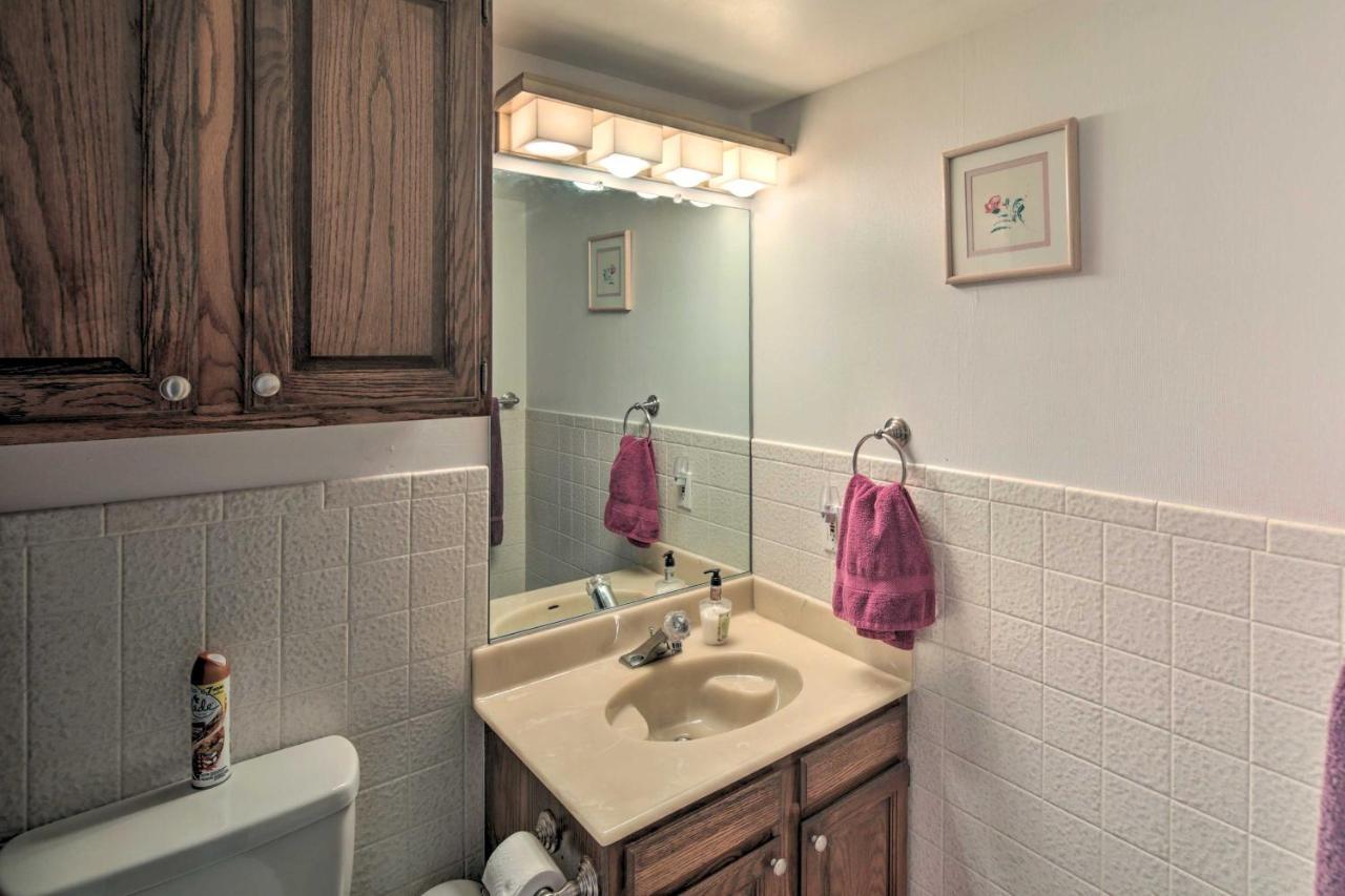 Lake Havasu Home With Pool - 2 Miles To Waterfront! Лейк Хавасу Сити Екстериор снимка